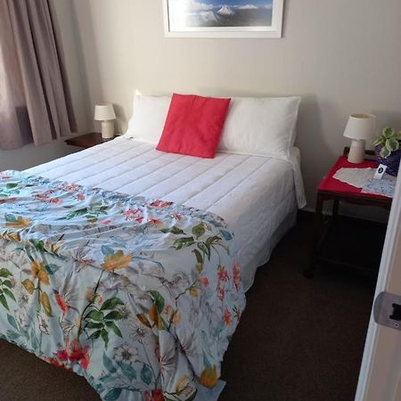 B&B @ Fynnz Turangi Exterior photo
