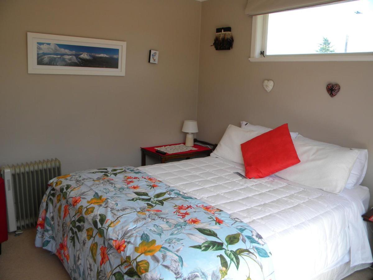 B&B @ Fynnz Turangi Exterior photo